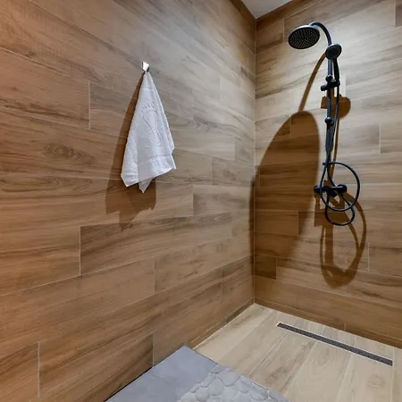 Villa Luxury Foxy With Private Pool, Jacuzzi And Sauna Lisicici