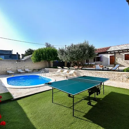 Vila Luxury Foxy With Private Pool, Jacuzzi And Sauna Lisicici
