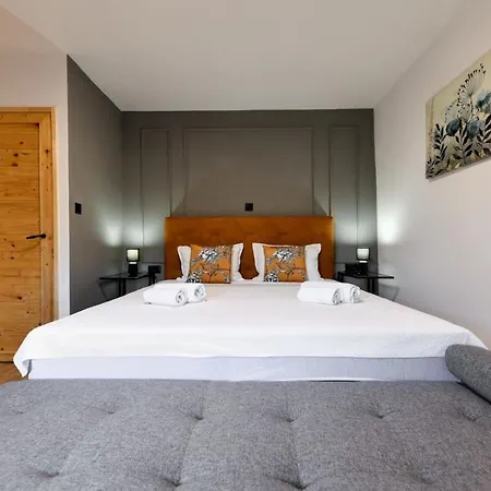 Vila Luxury Foxy With Private Pool, Jacuzzi And Sauna